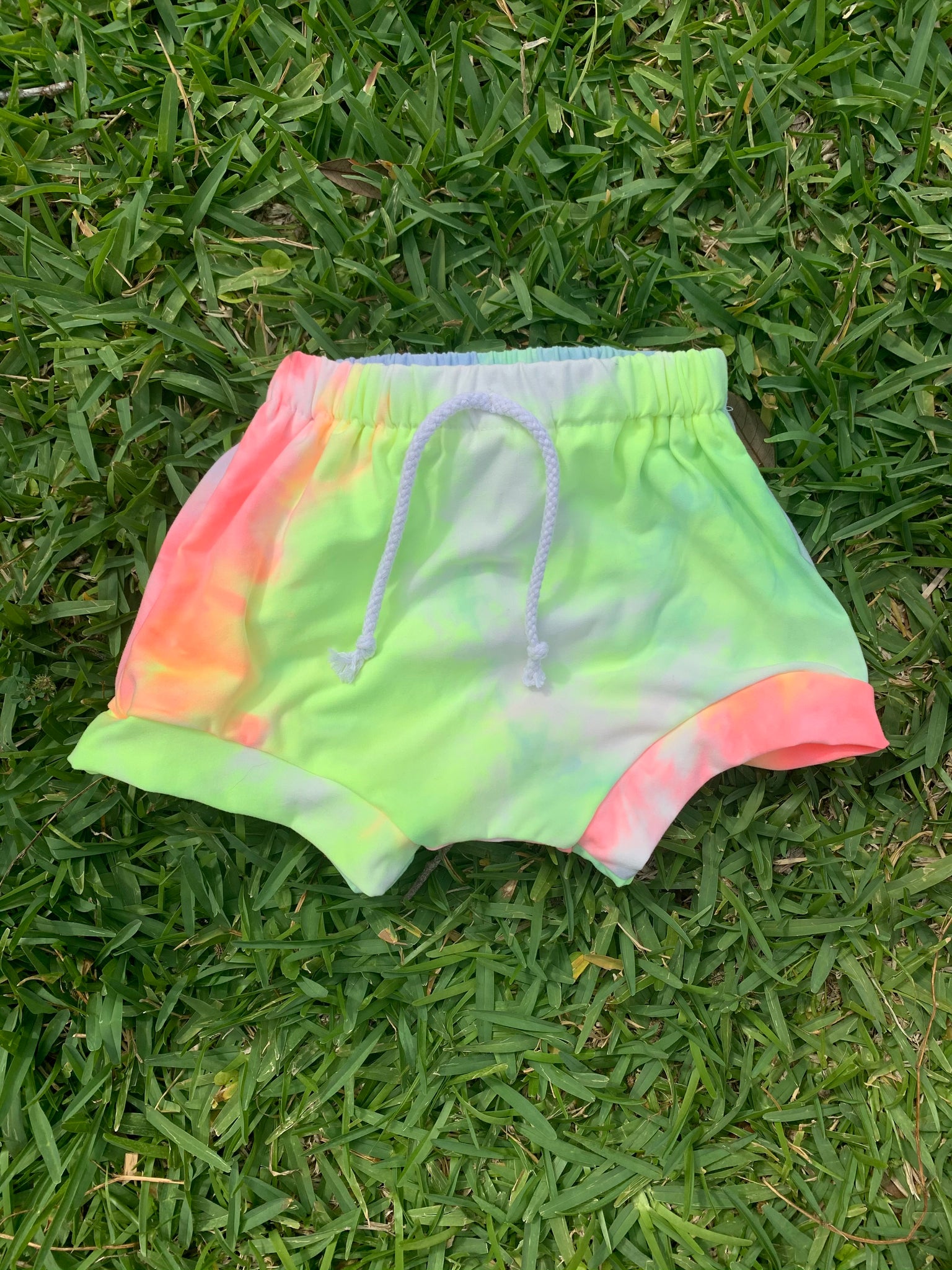 Neon Tie dye bummies